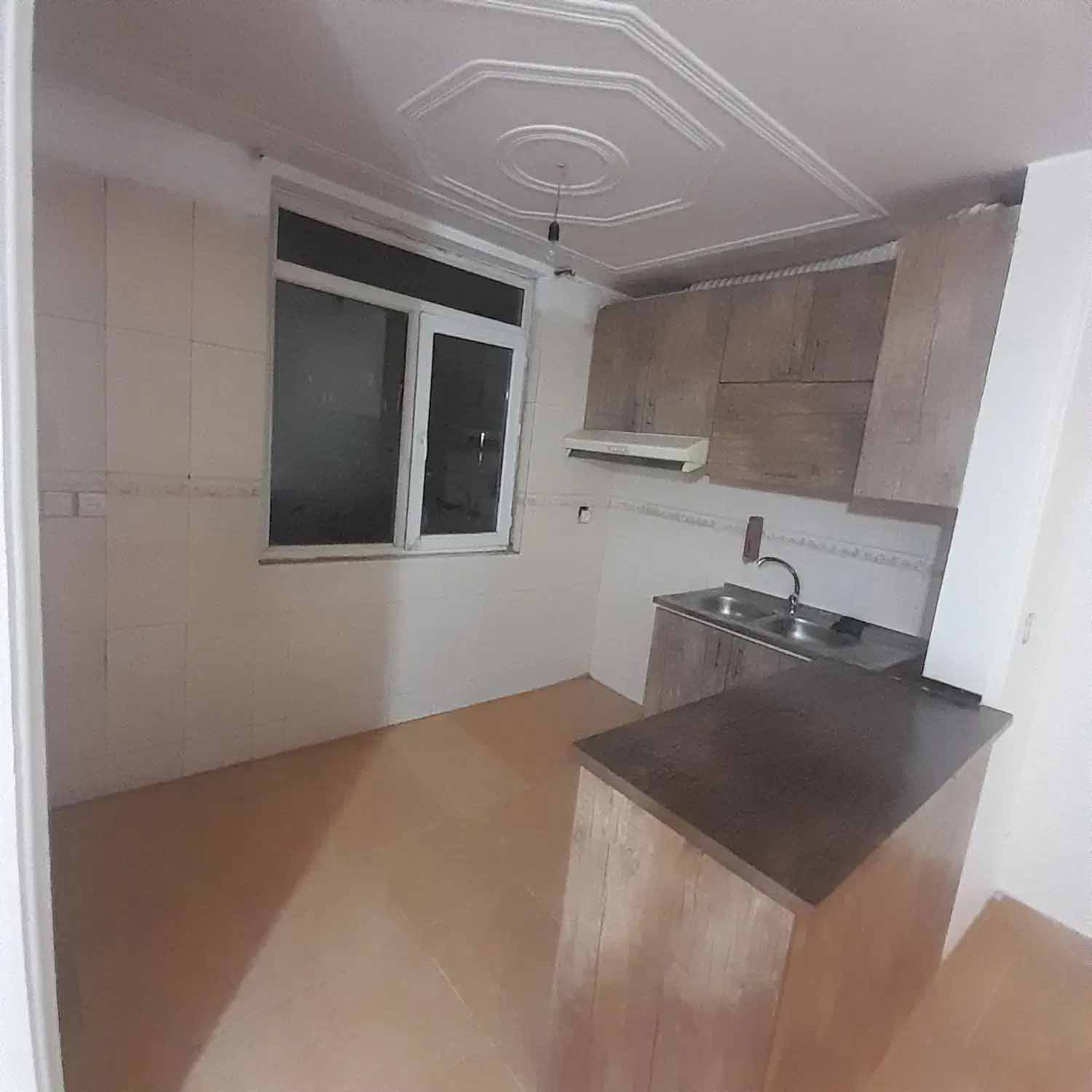 واحد۵۰متری/سنددار/ط دوم/برج ریحانه/کاووسیه